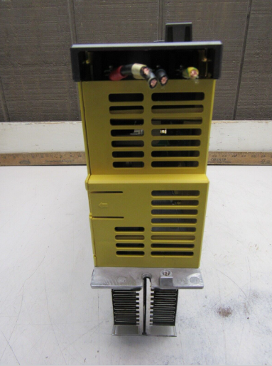 Gebrauchte Fanuc A06B-6111-H011#H550 Alpha I Spindeleinheit Typ SPM-11i